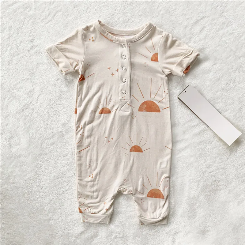 Wholesale bamboo lady pajamas in eco-friendly, breathable fabric. Perfect for retailers seeking sustainable, stylish sleepwear for women.