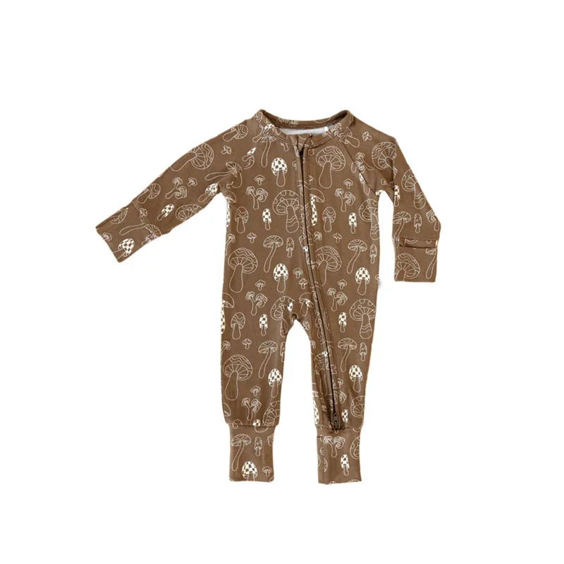 Bamboo baby romper in soft, sustainable fabric ideal for B2B wholesale. Perfect eco-friendly baby clothing for retailers seeking premium quality.