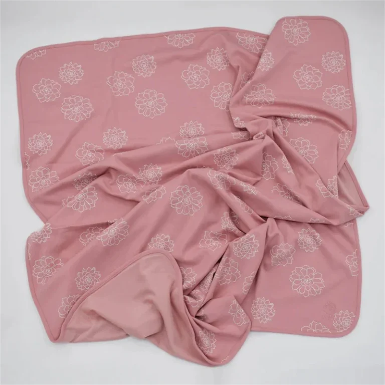 Seamless Bamboo Christmas Pajamas Rapid Sample Development with BSCI Audited Compliance