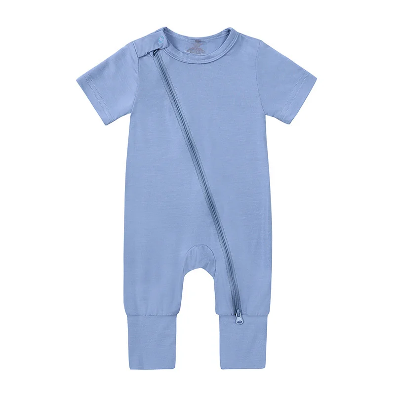 Eco-friendly bamboo pajamas in wholesale packaging, perfect for sustainable businesses seeking high-quality, comfortable sleepwear for their customers.
