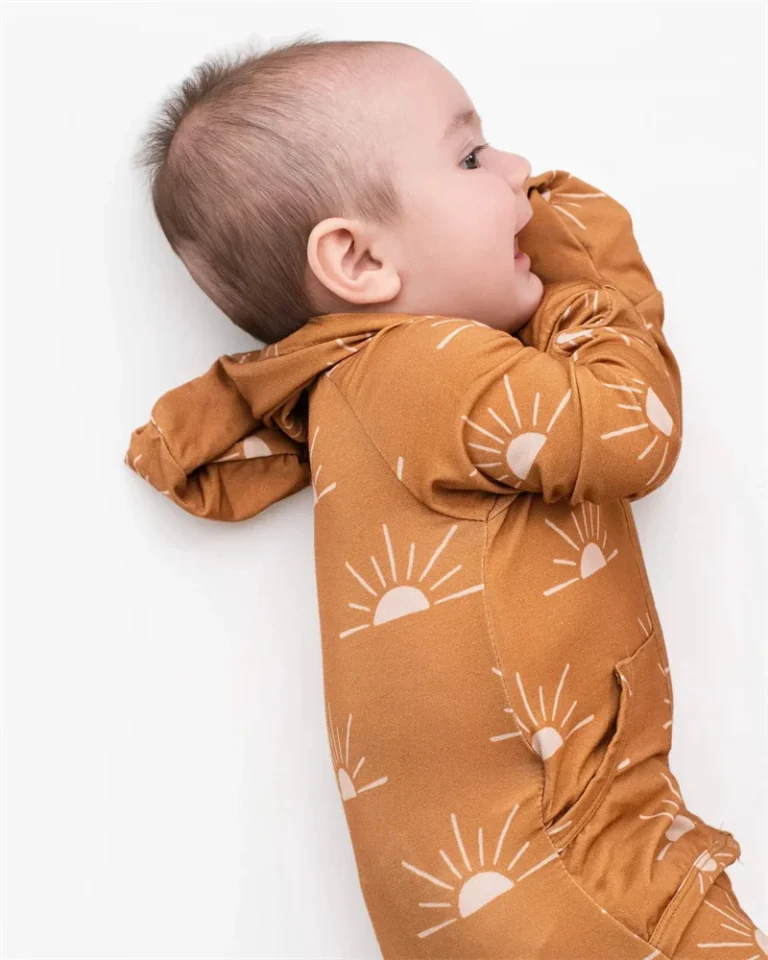 Reliable Bamboo Sweater Ready to Ship: Overcoming Supply Chain Hurdles