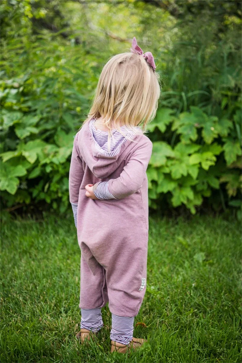 Premium relaxed bamboo pajamas in soft, sustainable fabric – ideal wholesale choice for retailers seeking eco-friendly, high-quality sleepwear.