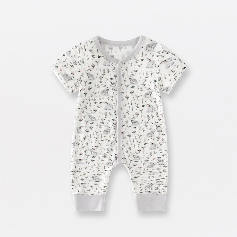 Comfortable bamboo pajamas for adults, ideal for B2B wholesale buyers seeking sustainable, eco-friendly sleepwear solutions to meet customer demand.