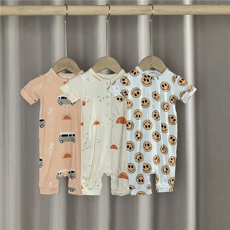 Wholesale baby bamboo pajamas with skier print: eco-friendly, soft, and stylish sleepwear perfect for retailers seeking premium quality children's apparel.