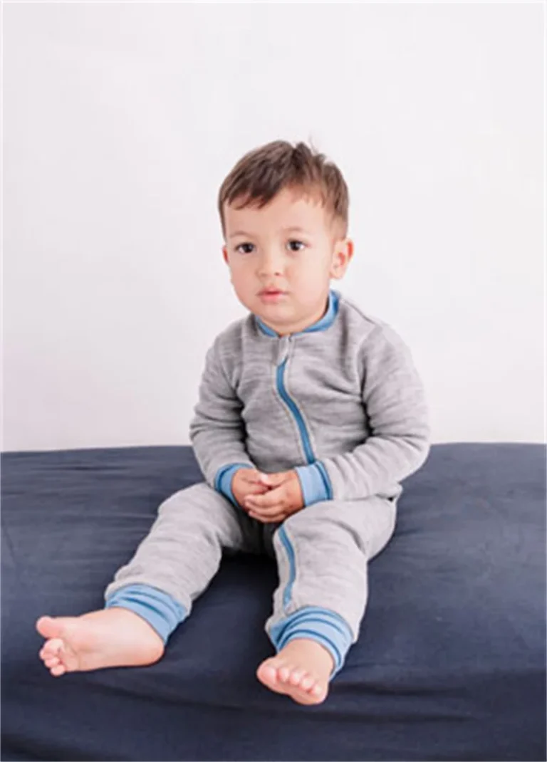 Wholesale Rts Mixed Design Style Bamboo Pajamas Bundled With Random Characters Printed For