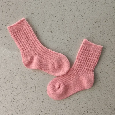 Custom Merino Wool Crew Socks for Daily Use Knitted Technics Logo on Cuff for Baby Kid Women Man for Winter Running