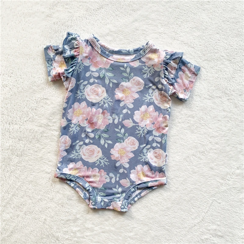 Luxurious silk bamboo pajamas in bulk for B2B wholesale—premium, eco-friendly sleepwear perfect for retailers seeking sustainable fashion options.